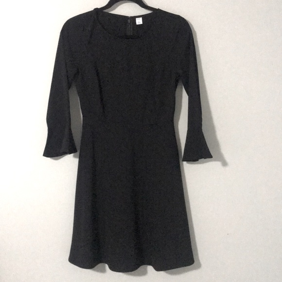 dressy black dress with sleeves